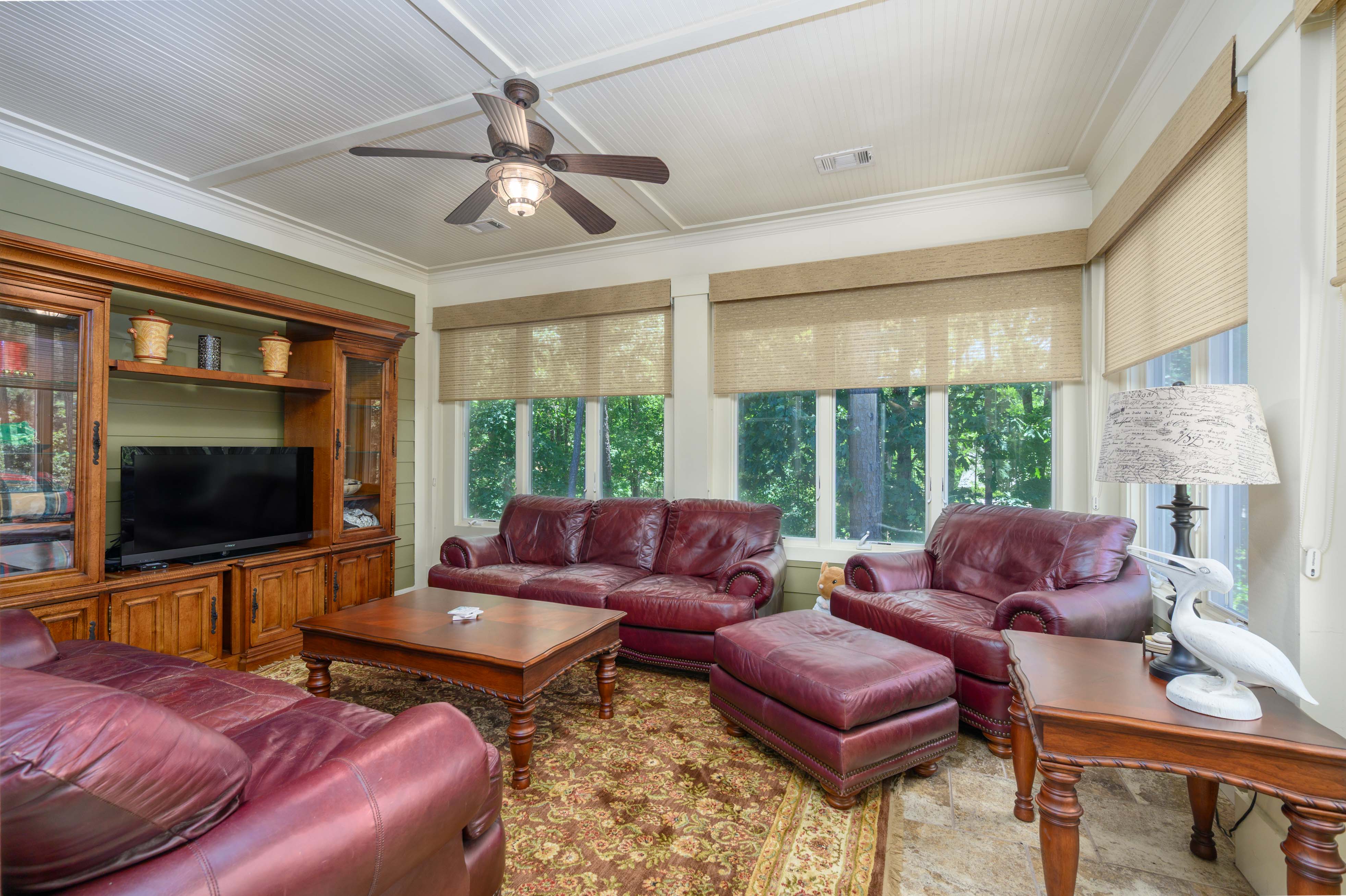 1051 Porch View image 13